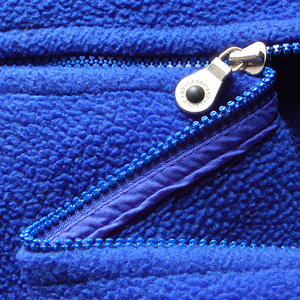 Z (Tool Use): A zipper